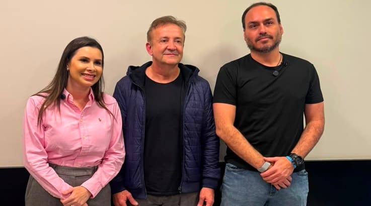 Eleições: Carol De Toni e Carlos Bolsonaro ouvem empresários de Caçador - Caçador Online